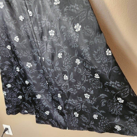 35th & 10th Vintage Satin Floral Maxi Skirt-Size 9 - Picture 2 of 5